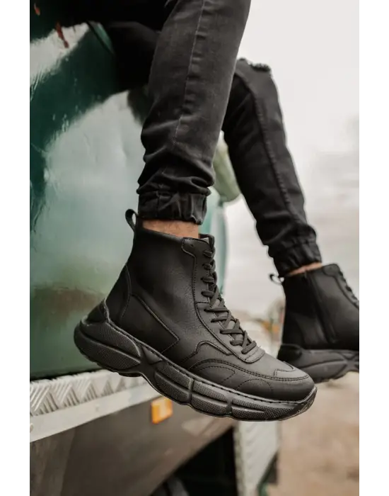 TB077 ST Erkek Spor Bot SIYAH