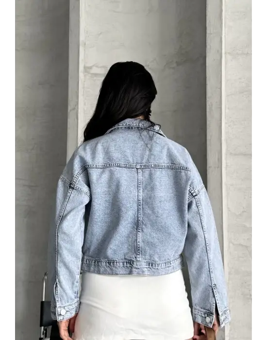 Çift Cepli Kol Katlamalı Kar Yıkama Crop Kot Ceket Buz Mavi D2000