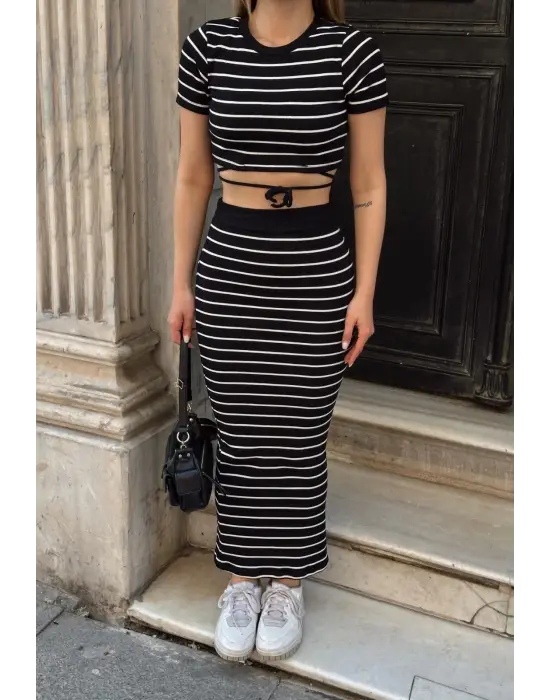 Çizgili Etekli Takım Siyah S3609