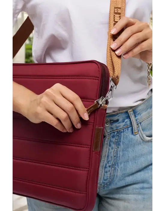 Çizgili Su Geçirmez Macbook Air Pro 15.6 & 16 İnç Bordo Laptop Tablet Kılıfı