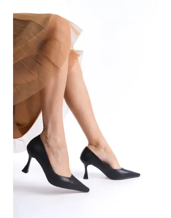 Cordelia Kadın Mat Siyah Stiletto