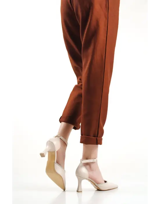 Darla Taşlı Kadın Bej Topuklu Ayakkabı