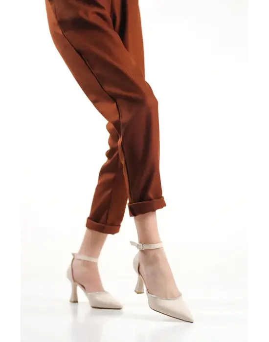 Darla Taşlı Kadın Bej Topuklu Ayakkabı