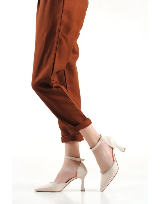 Darla Taşlı Kadın Bej Topuklu Ayakkabı