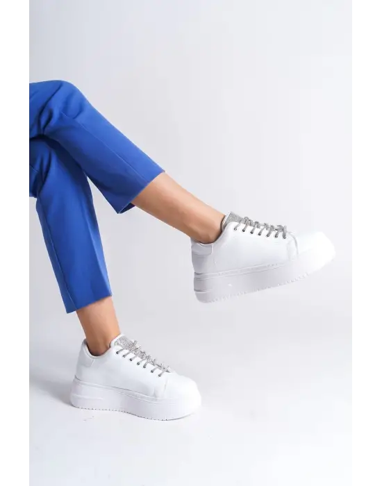 Della Bağcıklı Ortopedik Taban Taşlı Kadın Sneaker Spor Ayakkabı Bt - Beyaz