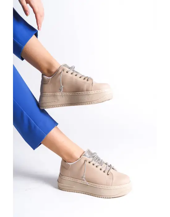 Della Bağcıklı Ortopedik Taban Taşlı Kadın Sneaker Spor Ayakkabı Tt - Ten