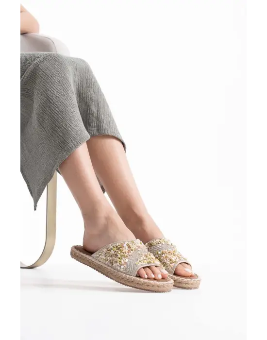 Dennis Kadın Bej Taş İşlemeli Terlik