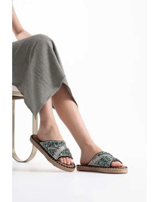 Dennis Kadın Siyah Taş İşlemeli Terlik