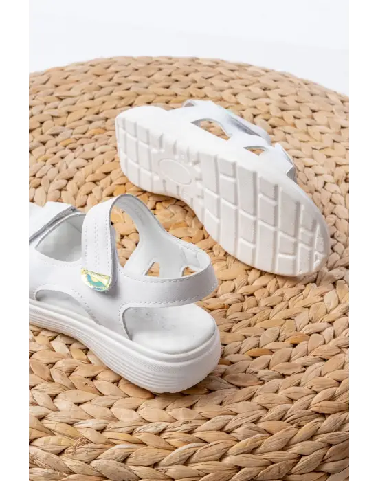 DM-363  Beyaz Baret Cırtlı Dikişli Günlük Kadın Sandalet