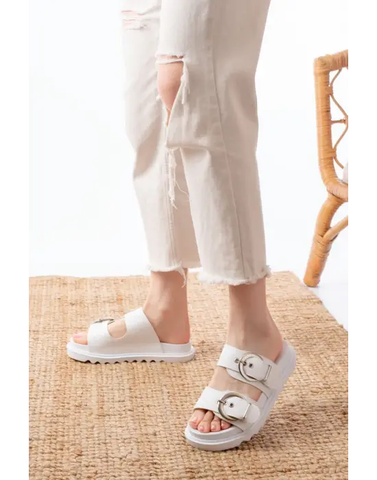 DM-6010 Beyaz Toka Aksesuarlı Günlük Kadın Terlik