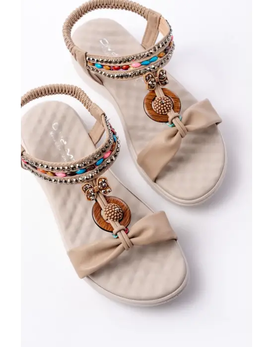Bej Taşlı Arka Lastikli Günlük Kadın Sandalet