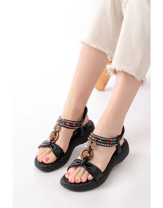 Siyah Taşlı Arka Lastikli Günlük Kadın Sandalet