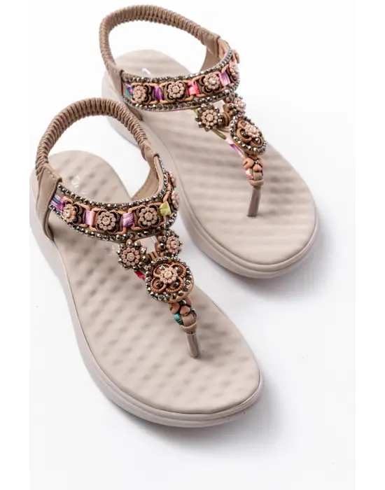 Dm-609 Bej Taşlı Arka Lastikli Parmak Arası Kadın Sandalet