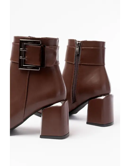 Kahverengi Toka Aksesuarlı Topuklu Fermuarlı Günlük Kadın Bot