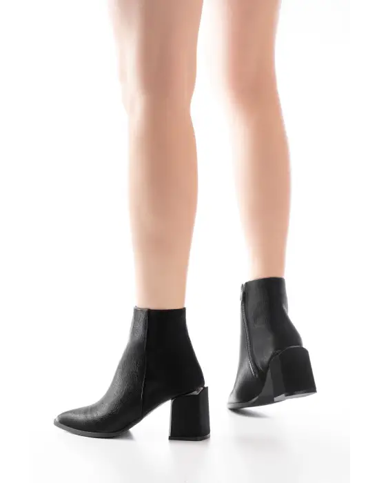 Siyah Fermuarlı Topuklu Kadın Günlük Bot