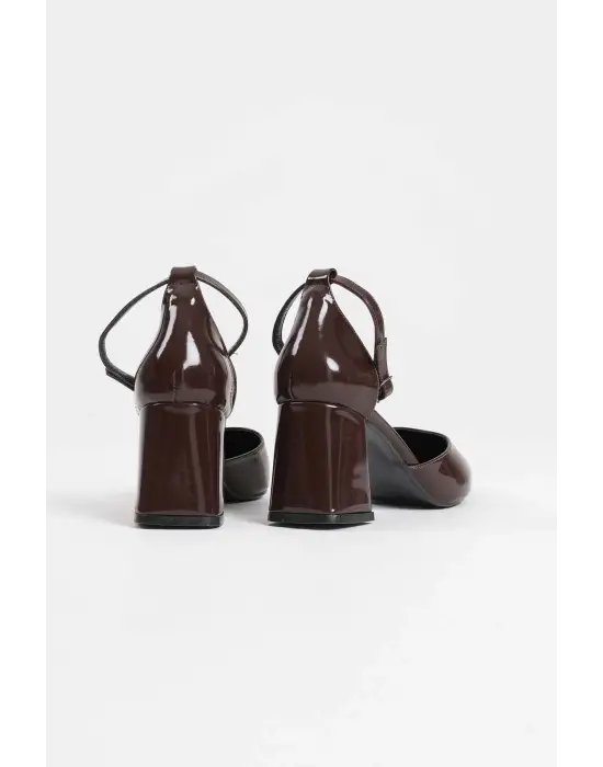 Doren Acı Kahve Rugan Kadın Topuklu Ayakkabı