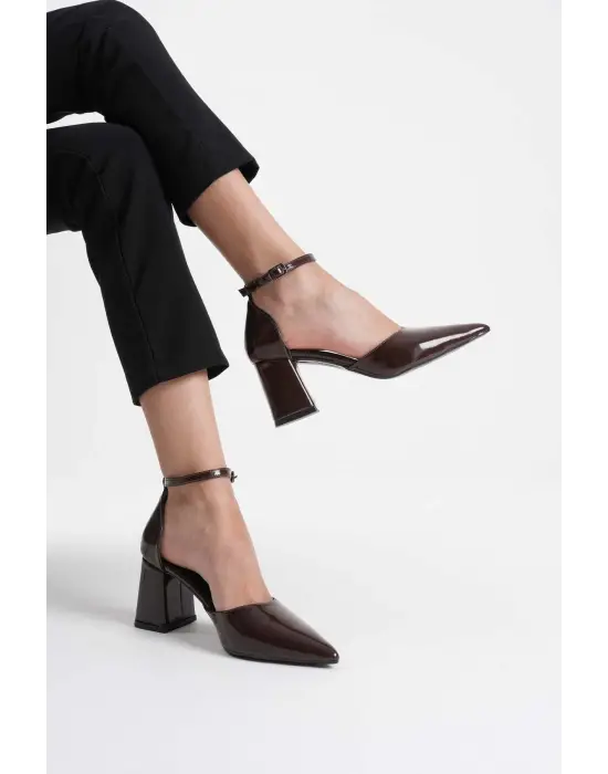 Doren Acı Kahve Rugan Kadın Topuklu Ayakkabı