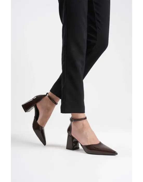 Doren Acı Kahve Rugan Kadın Topuklu Ayakkabı