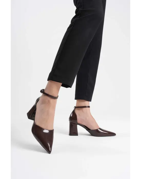 Doren Acı Kahve Rugan Kadın Topuklu Ayakkabı
