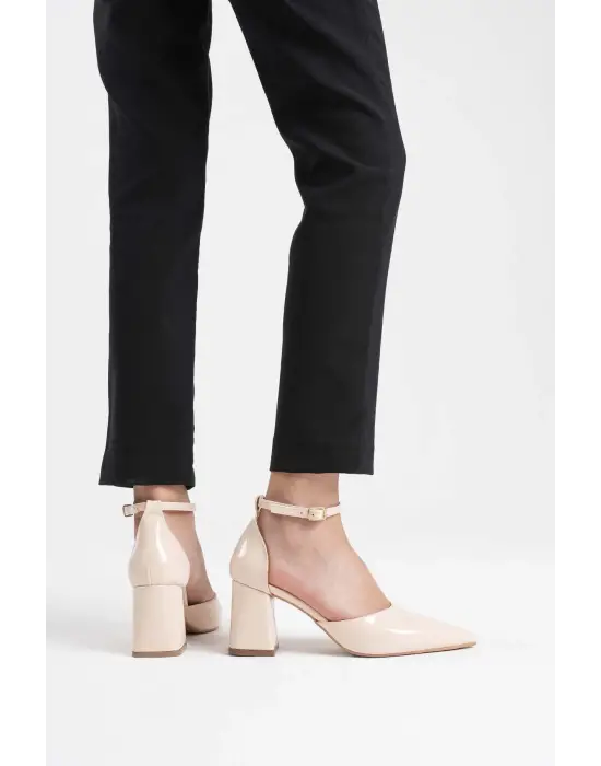 Doren Bej Rugan Kadın Topuklu Ayakkabı