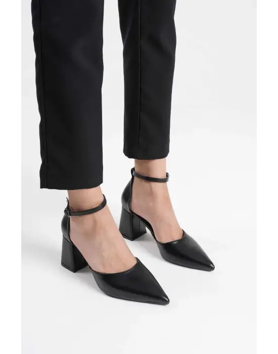 Doren Siyah Cilt Kadın Topuklu Ayakkabı