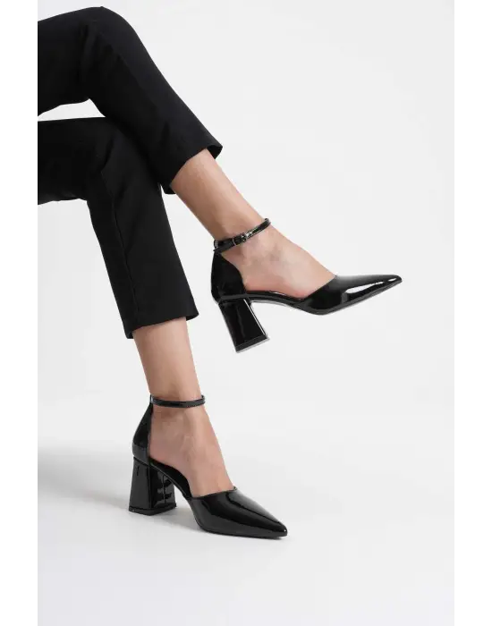 Doren Siyah Rugan Kadın Topuklu Ayakkabı