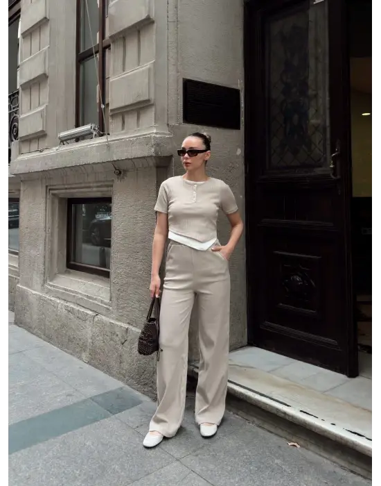 Düğme Yakalı Bej Alt Üst Takım S3943