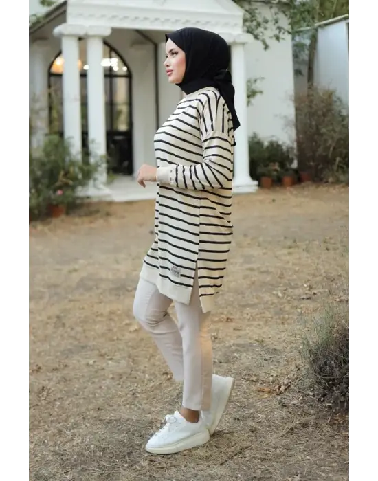 Düz Orta Kadın Siyah Çizgili Armalı Tunik