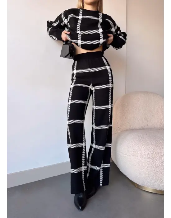 Ekoseli Triko Takım Siyahbeyaz