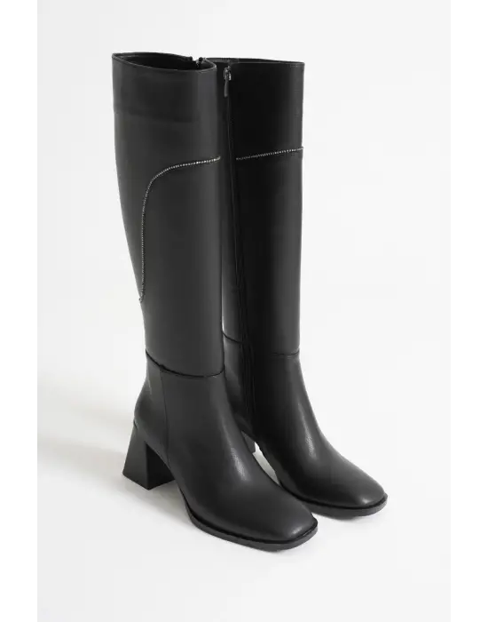 Elora Kadın Siyah Topuklu Kışlık Çizme