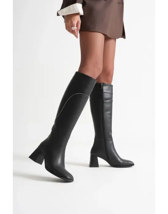 Elora Kadın Siyah Topuklu Kışlık Çizme