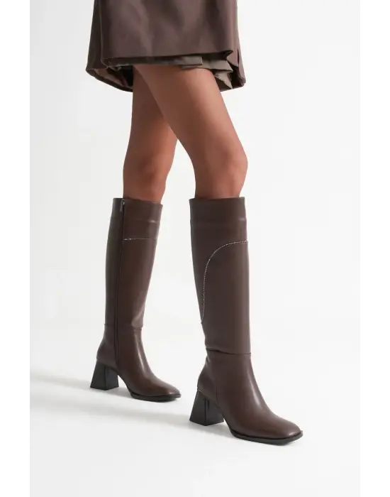 Elora Kadın Siyah Topuklu Kışlık Çizme