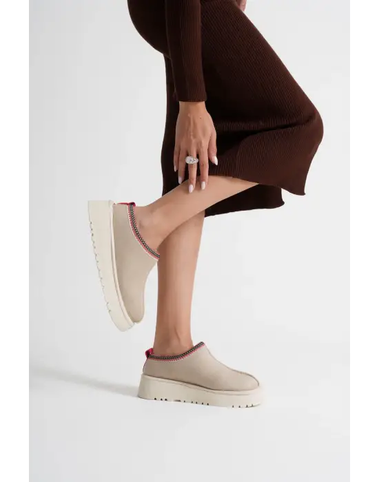 Elsa Kadın Bej Kışlık Kürklü Terlik