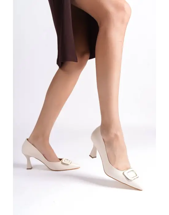 Emery Kadın Bej Topuklu Ayakkabı