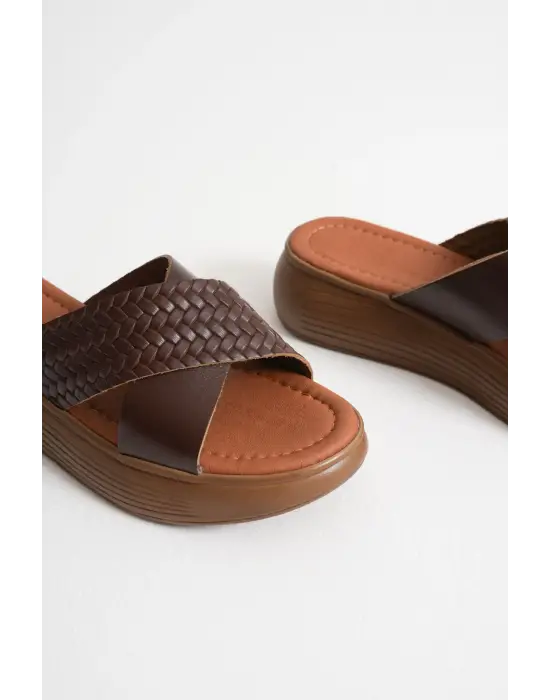 Fayn Acı Kahve Örgü Desenli Hakiki Deri Terlik