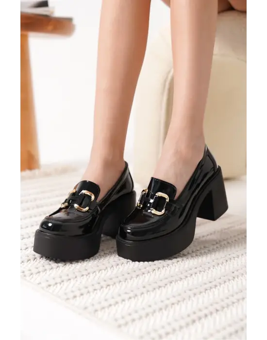 Felice Siyah Rugan Gold Tokalı Kadın Loafer