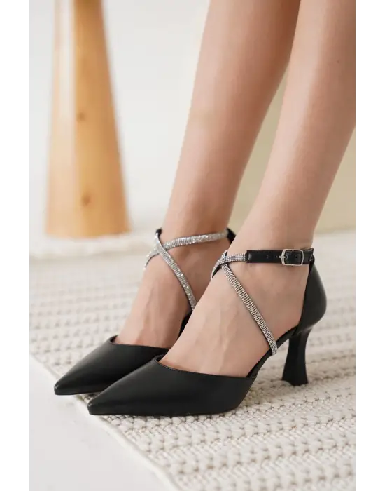 Fiona Taşlı Kadın Siyah Topuklu Ayakkabı