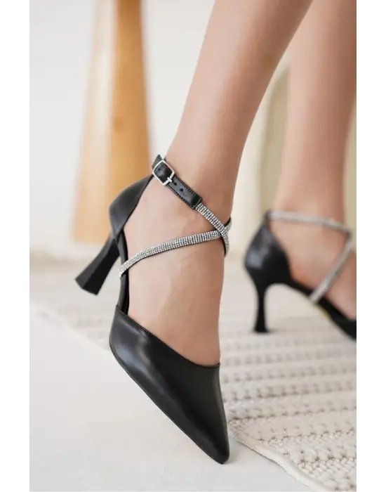 Fiona Taşlı Kadın Siyah Topuklu Ayakkabı