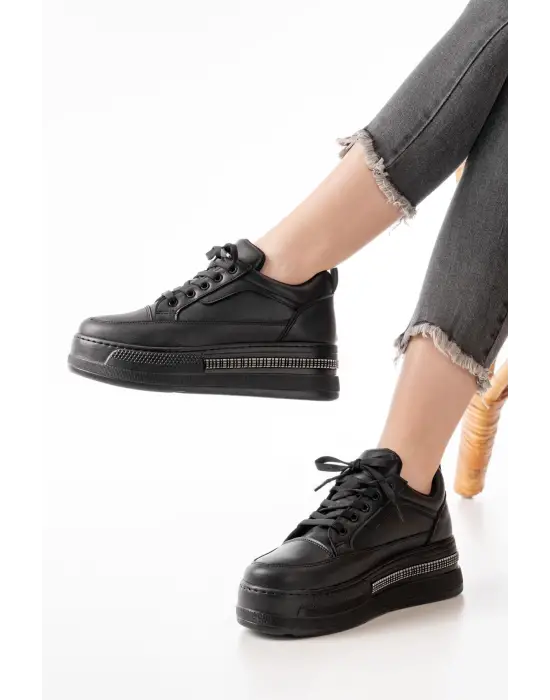 Fln-1999 Siyah Bağcıklı Taban Taş Aksesuarlı Günlük Spor Ayakkabı