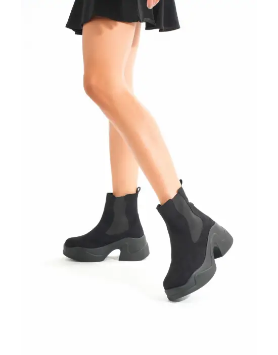 Siyah Süet Yüksek Tabanlı Lastikli Günlük Kadın Bot