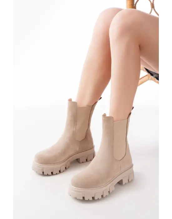 Bej Süet Yüksek Tabanlı Lastikli Günlük Kadın Bot