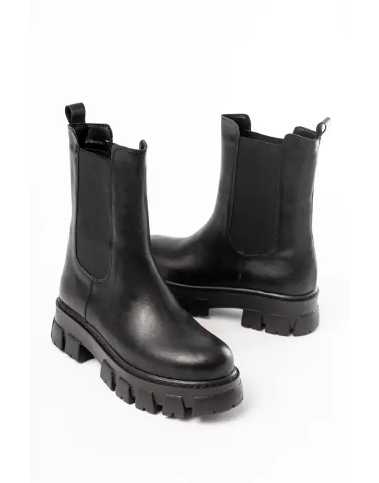 Siyah Yüksek Tabanlı Lastikli Günlük Kadın Bot