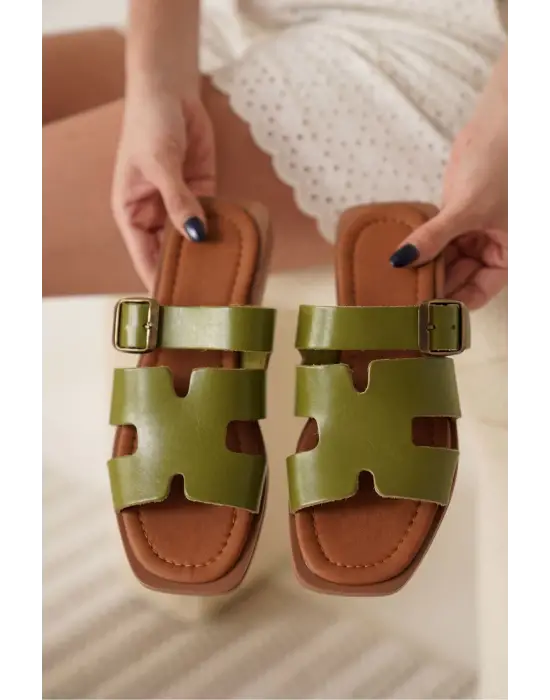 Garcia Haki Yeşili Hakiki Deri Terlik