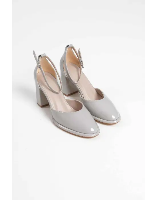 Gri Rugan Kadın Topuklu Ayakkabı TR18MS04D