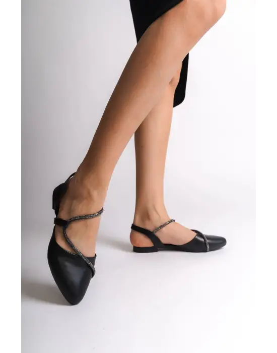 Hannah Lastikli Ortopedik Rahat Taban Taş Detaylı Kadın Babet Ayakkabı  St - Siyah