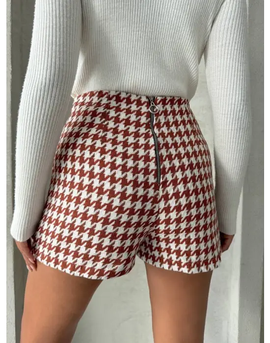 İki Düğmeli Kaz Ayağı Desen Ch Kumaş Şort Etek Bordobeyaz H26414