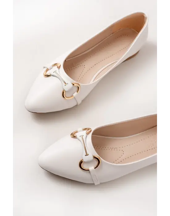 İNF-129 Beyaz Günlük Taş Aksesuarlı Babet