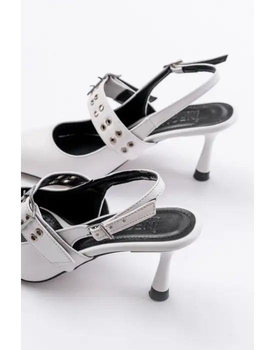 Beyaz Günlük Arkası Açık Baret Tokalı Topuklu Bayan Ayakkabı