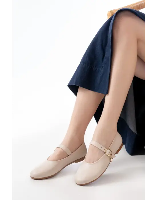 İNF-324 Bej Baretli Tokalı Günlük Kadın Babet