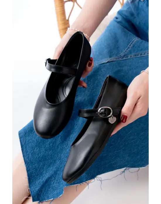 İNF-324 Siyah Baretli Tokalı Günlük Kadın Babet